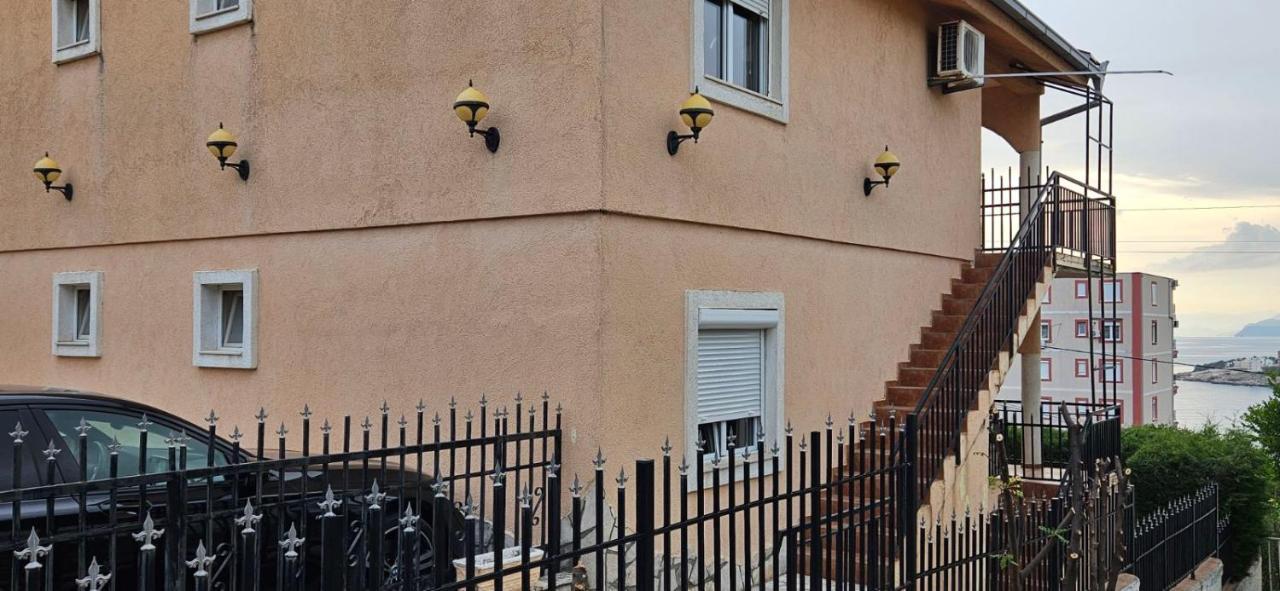 Apartmani Ljubica Утєха Екстер'єр фото