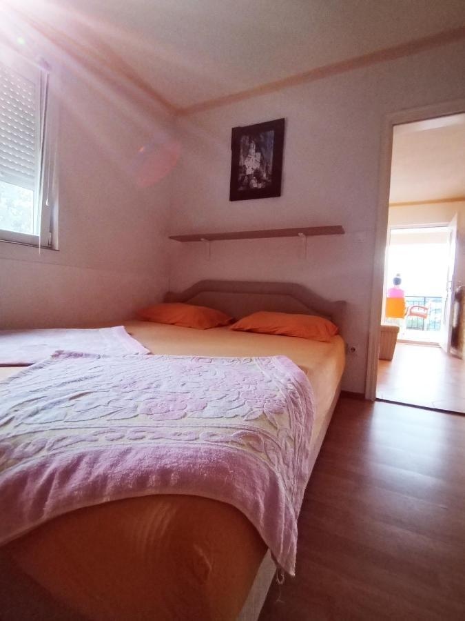 Apartmani Ljubica Утєха Екстер'єр фото