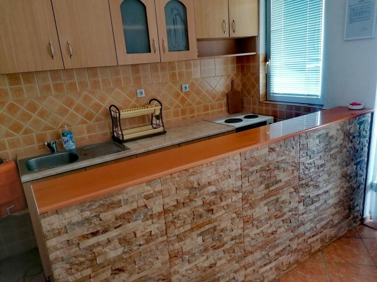 Apartmani Ljubica Утєха Екстер'єр фото