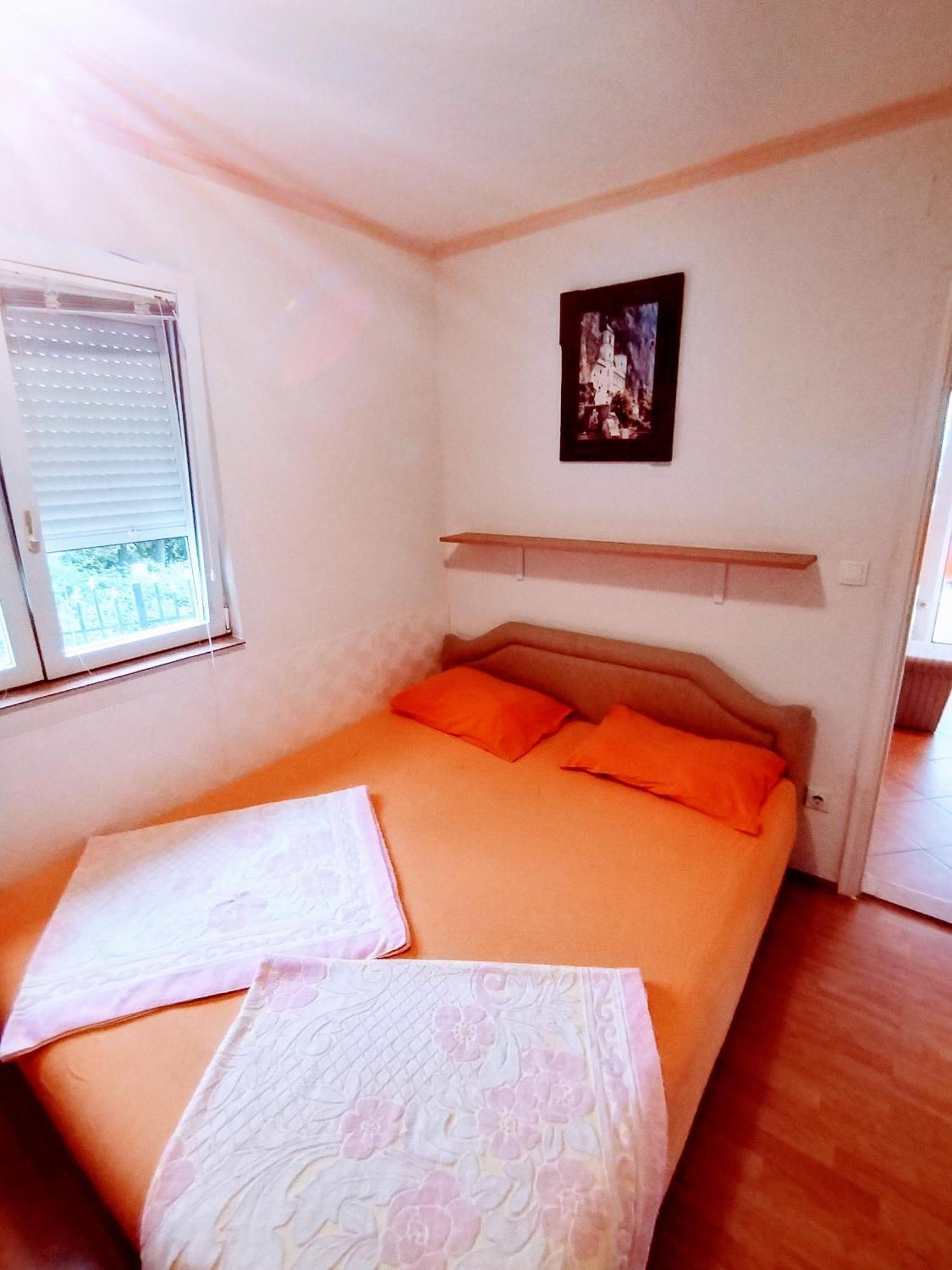 Apartmani Ljubica Утєха Екстер'єр фото